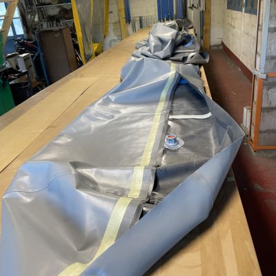 FABRICATION FLOTTEUR BOMBARD EXPLORER 525