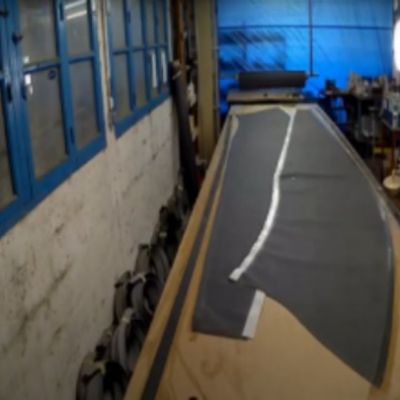 VIDEO FABRICATION D'UN FLOTTEUR POUR NOVAMARINE 460